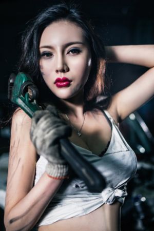 漂亮的保姆完整版